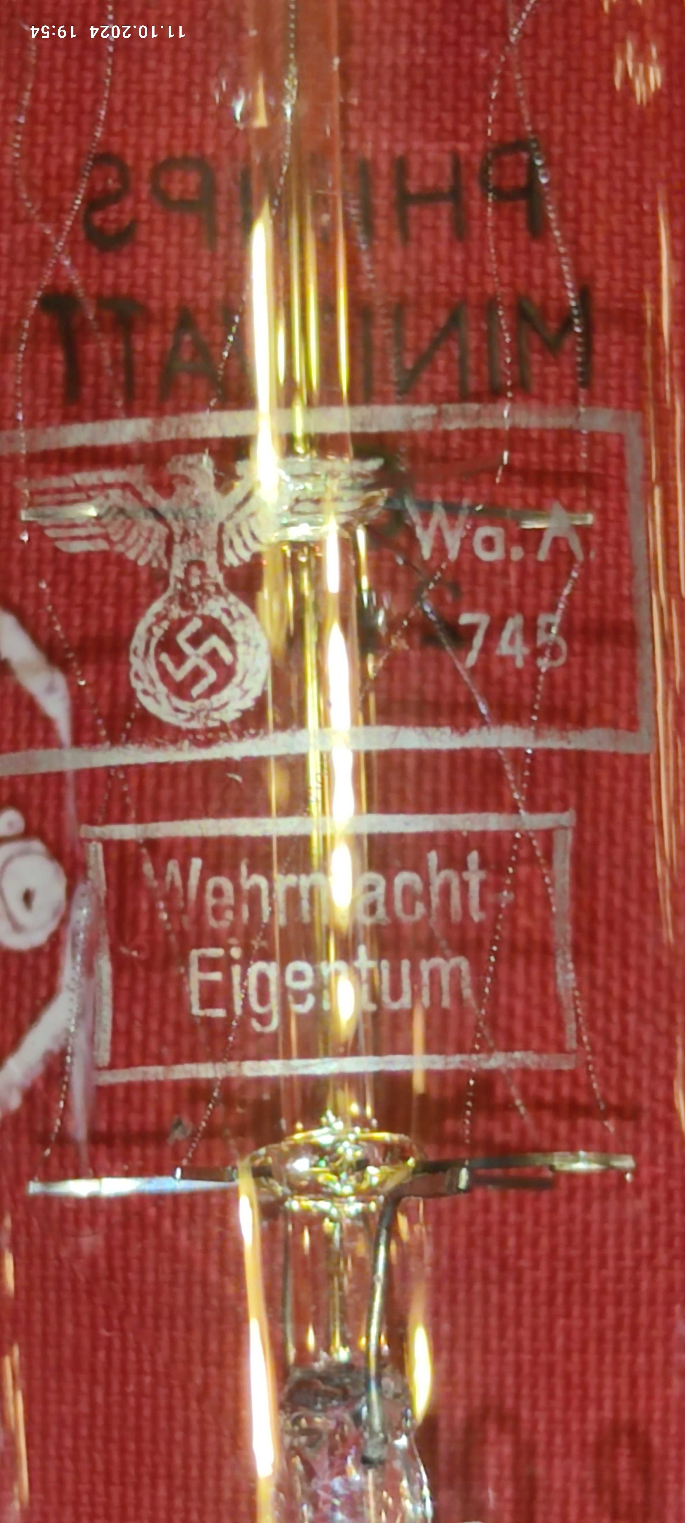Lampa elektronowa Philips Miniwatt C3 2E6 Wehrmacht Eigentum