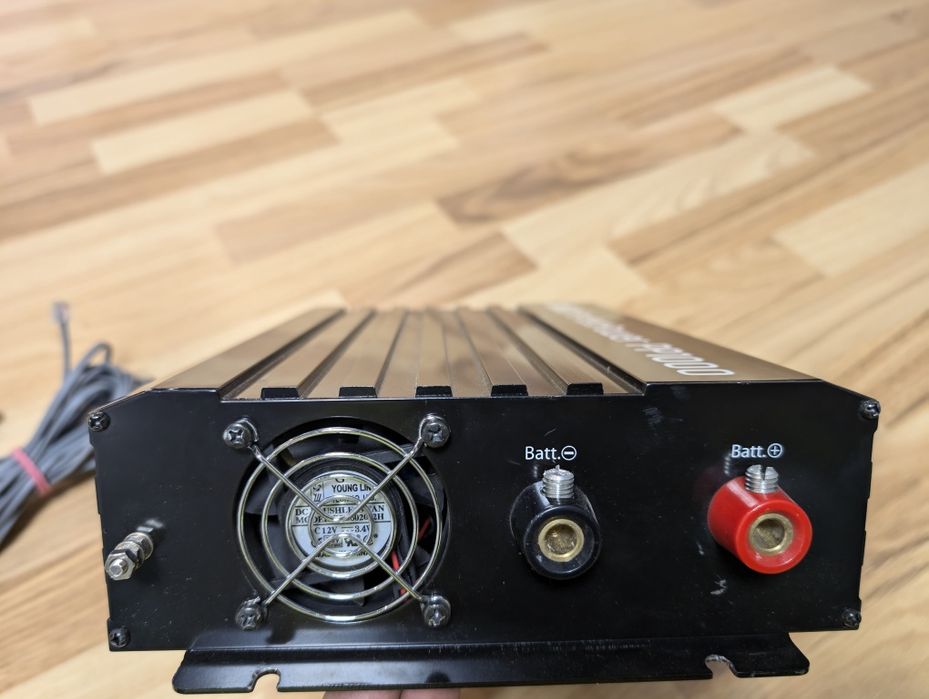 ДБЖ. Інвертор 12/220 Waeco