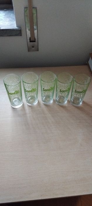 Vendo 5 copos Santal