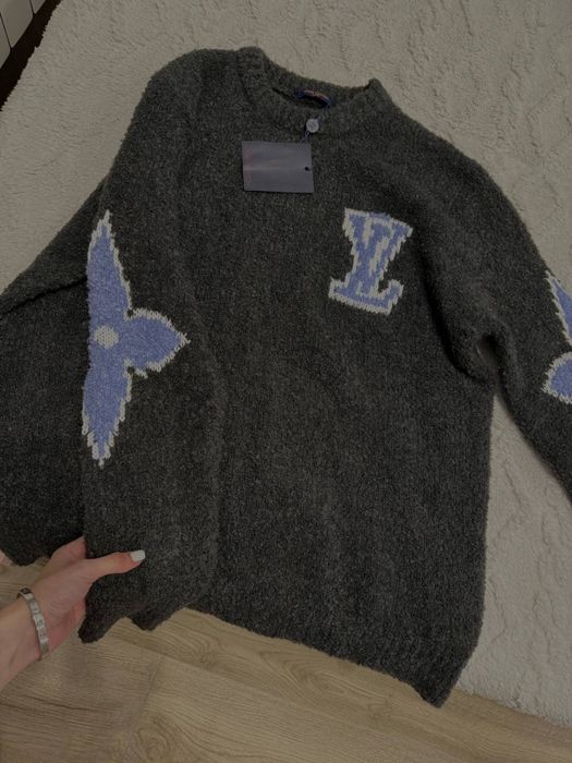 Louis Vuitton свитер, 100% шерсть, размір М , стан - новий