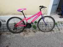 Bicicleta menina