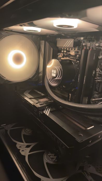 Computador Gaming RTX 5070 12Gb R7 7700x 32Gb Ram ddr5