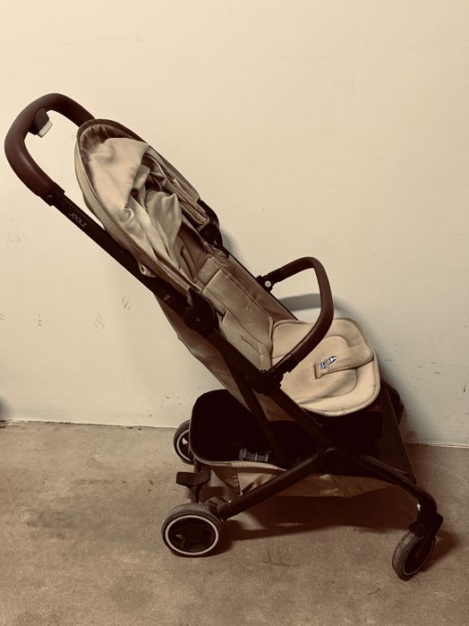 Sprzedam wózek spacerowy Joolz Aer² – kolor Sandy Taupe