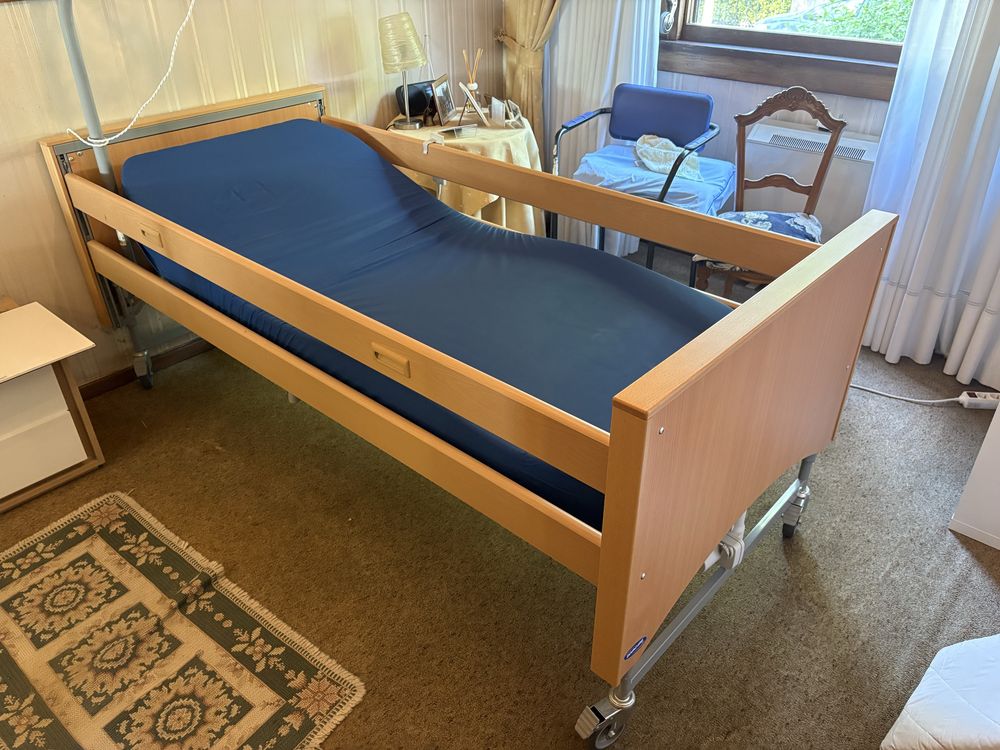 Cama totalmente articulada eletrica