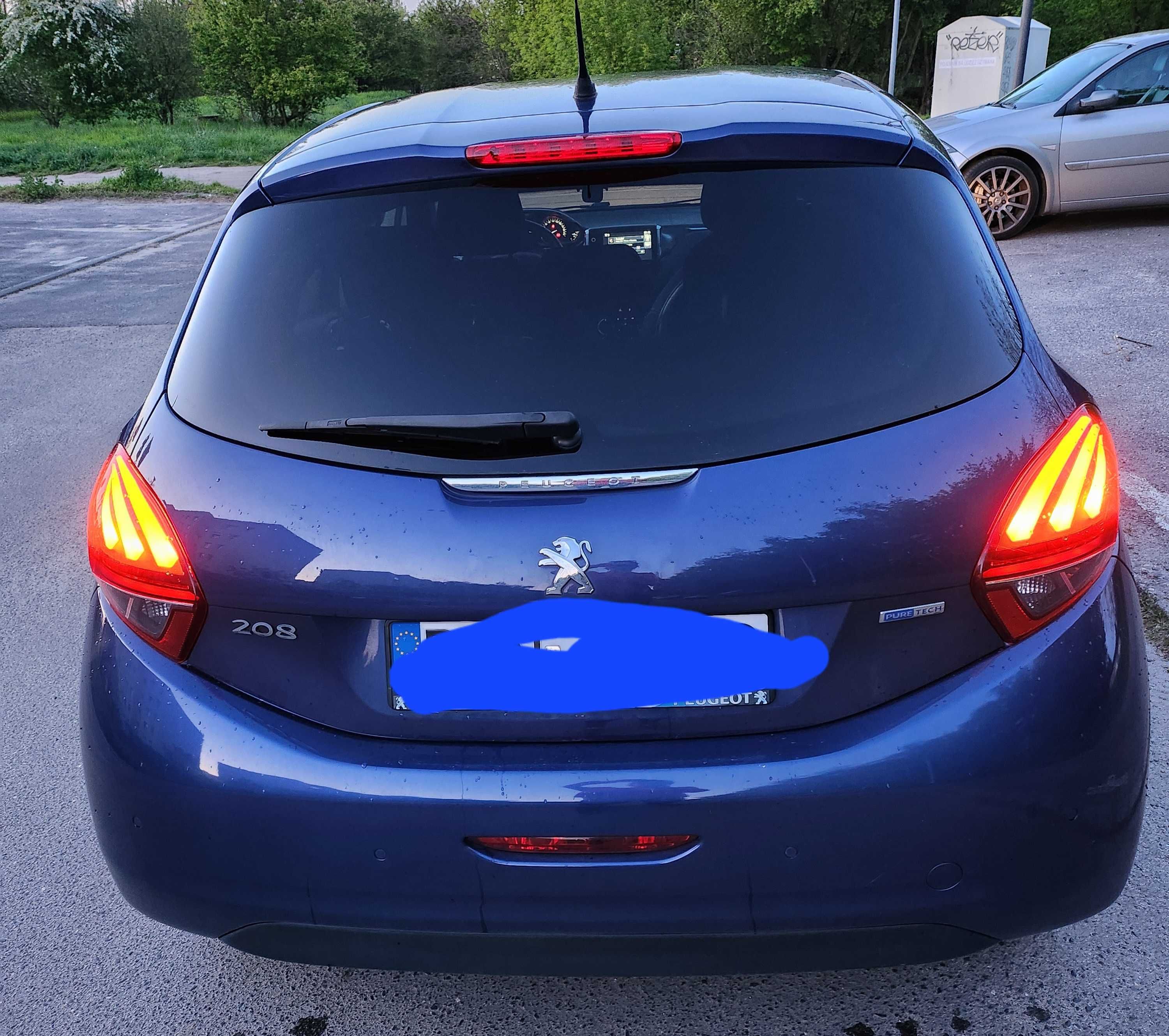 Auto Peugeot 208 1.2 Pure Tech