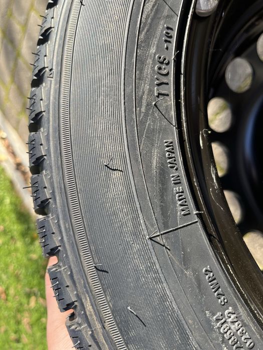 Toyo Celsius 215/55 R16