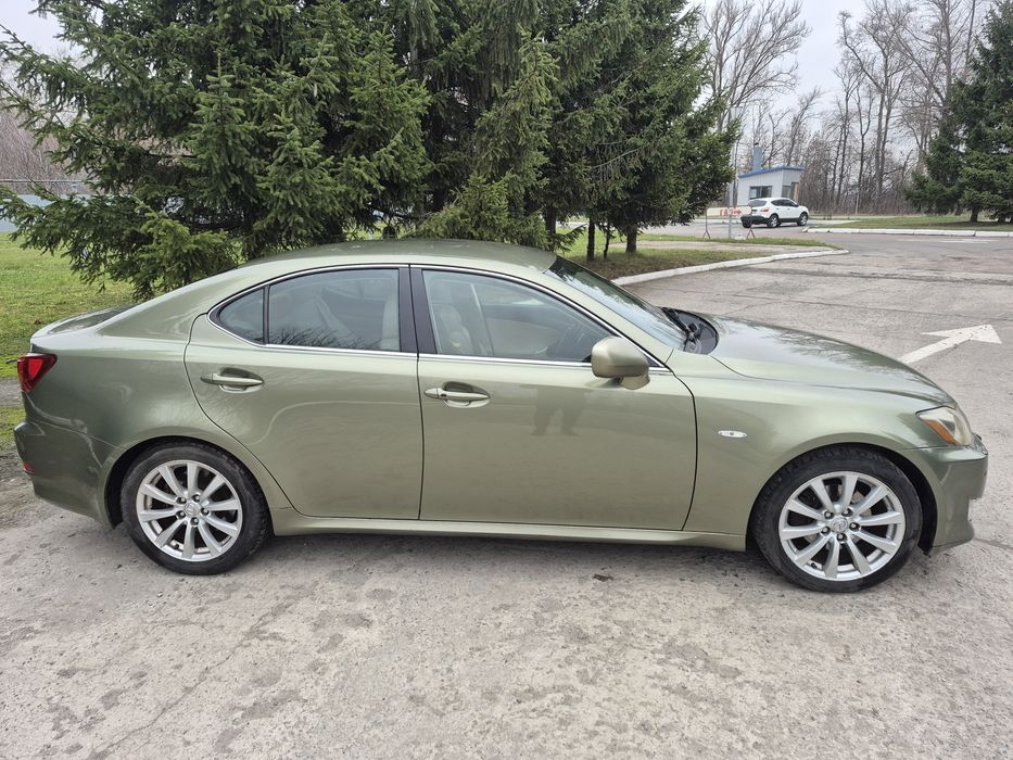 Продам Лексус is