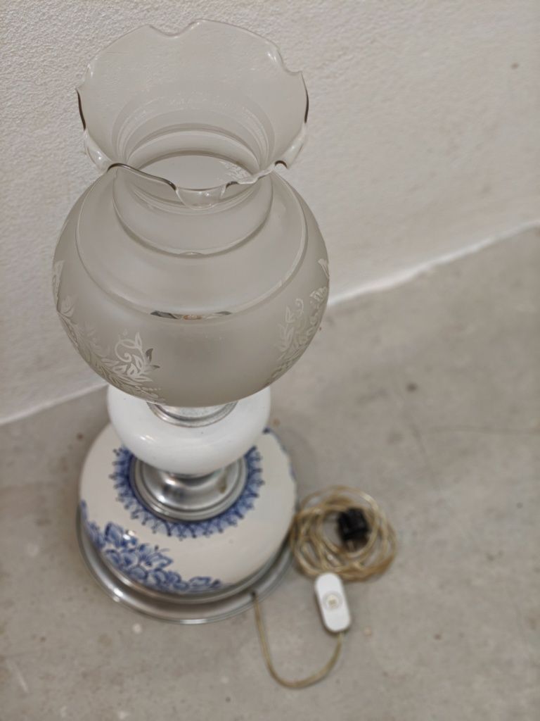 Candeeiro de mesa