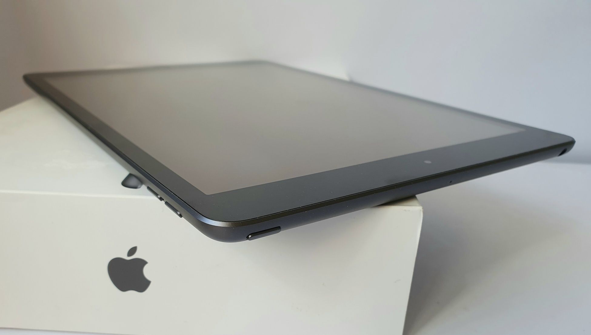 iPad 7 128GB wifi A2197 Space Grey SN. робочій цілий подарунок!