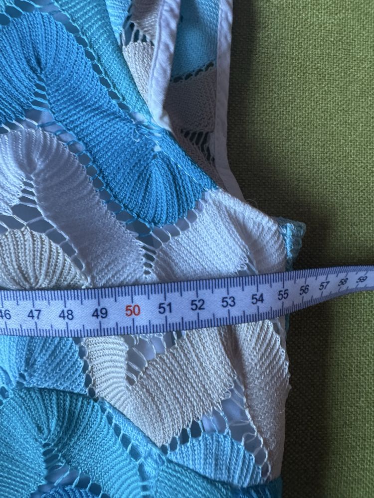 Letnia pastelowa sukienka plus size