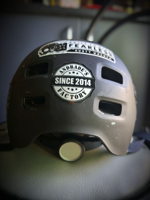 Capacete de skate / bicicleta/ patins de criança