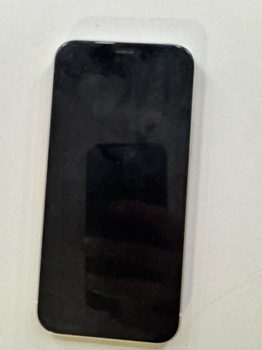Продам IPhone 12 white 64gb