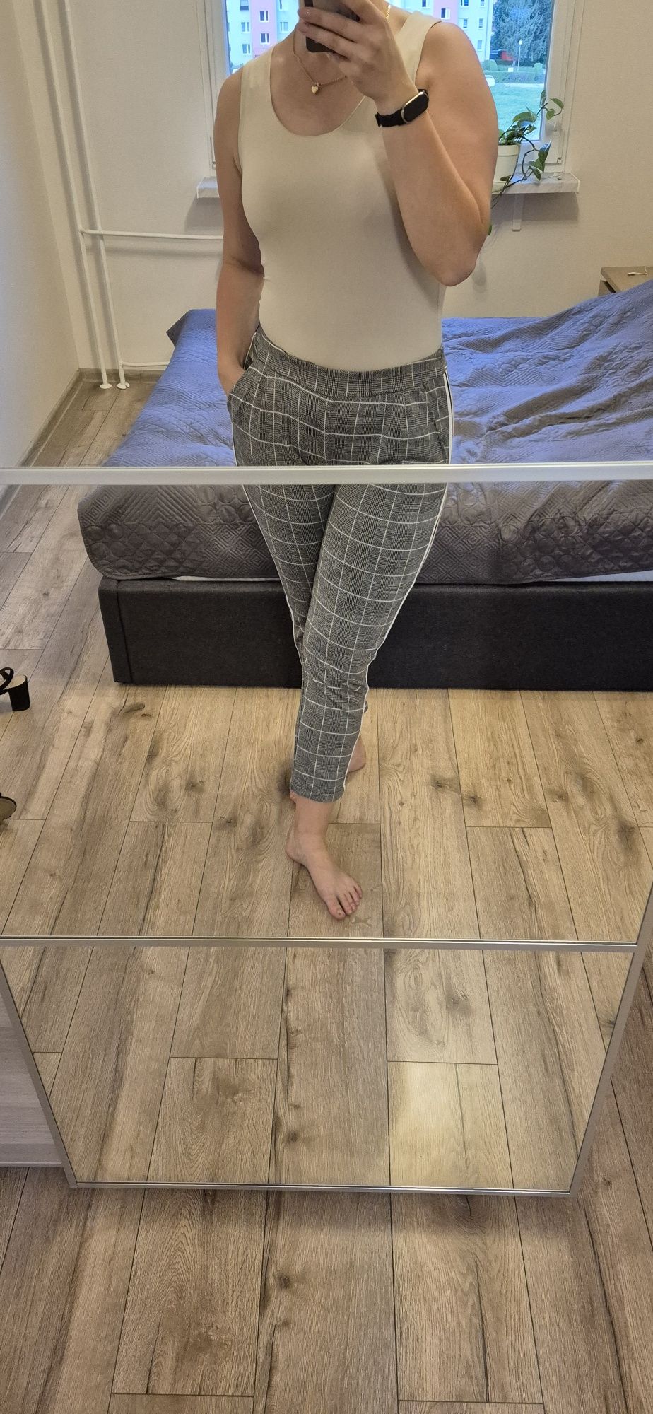 Legginsy materialowe kratka z paskami po bokach XL