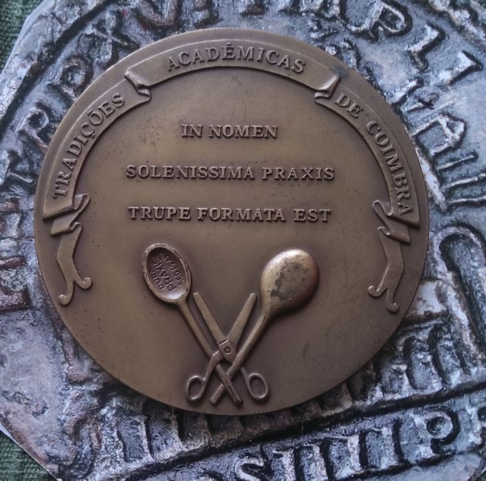 181024#Medalha  tradições Académicas Coimbra Trupe dura praxes
Di