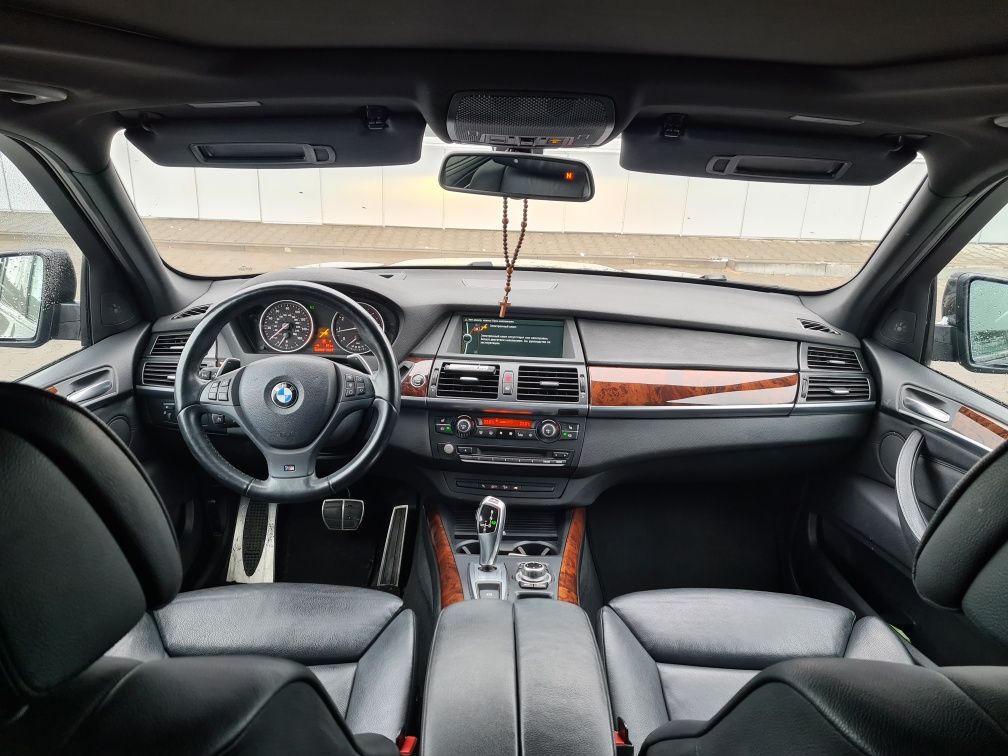 Продам BMW X5 M-пакет