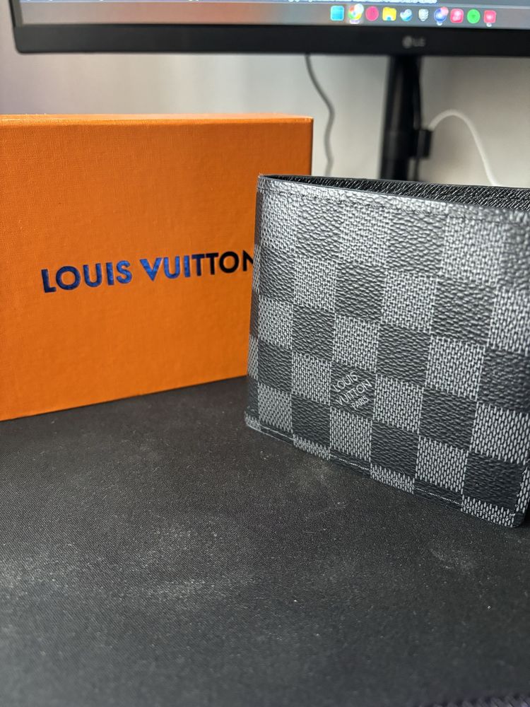 Vendo/Troco Carteira Louis Vuitton