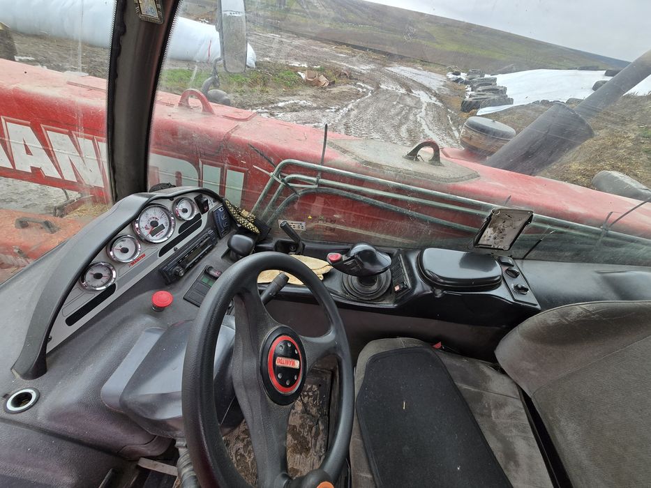 Продам  навантажувач Manitou