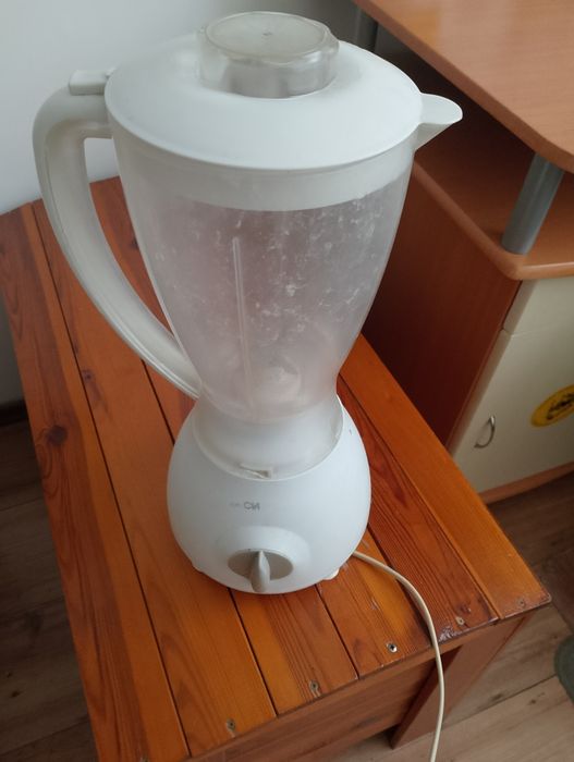 Blender kielichowy Clatronic