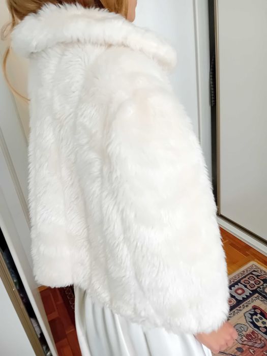 cieplutka, duża  etolka  ślubna