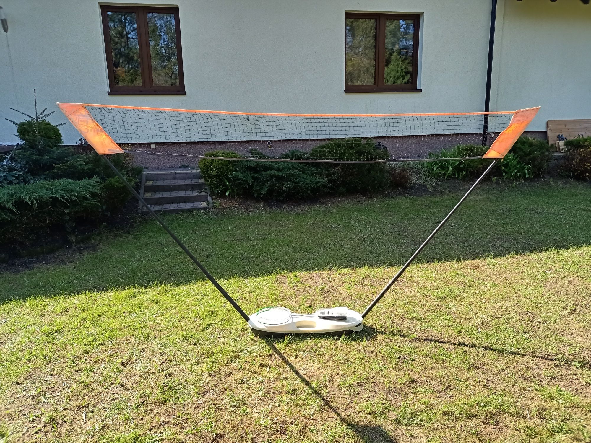 Zestaw do badmintona siatka paletki rakietki lotki stojak podstawka
