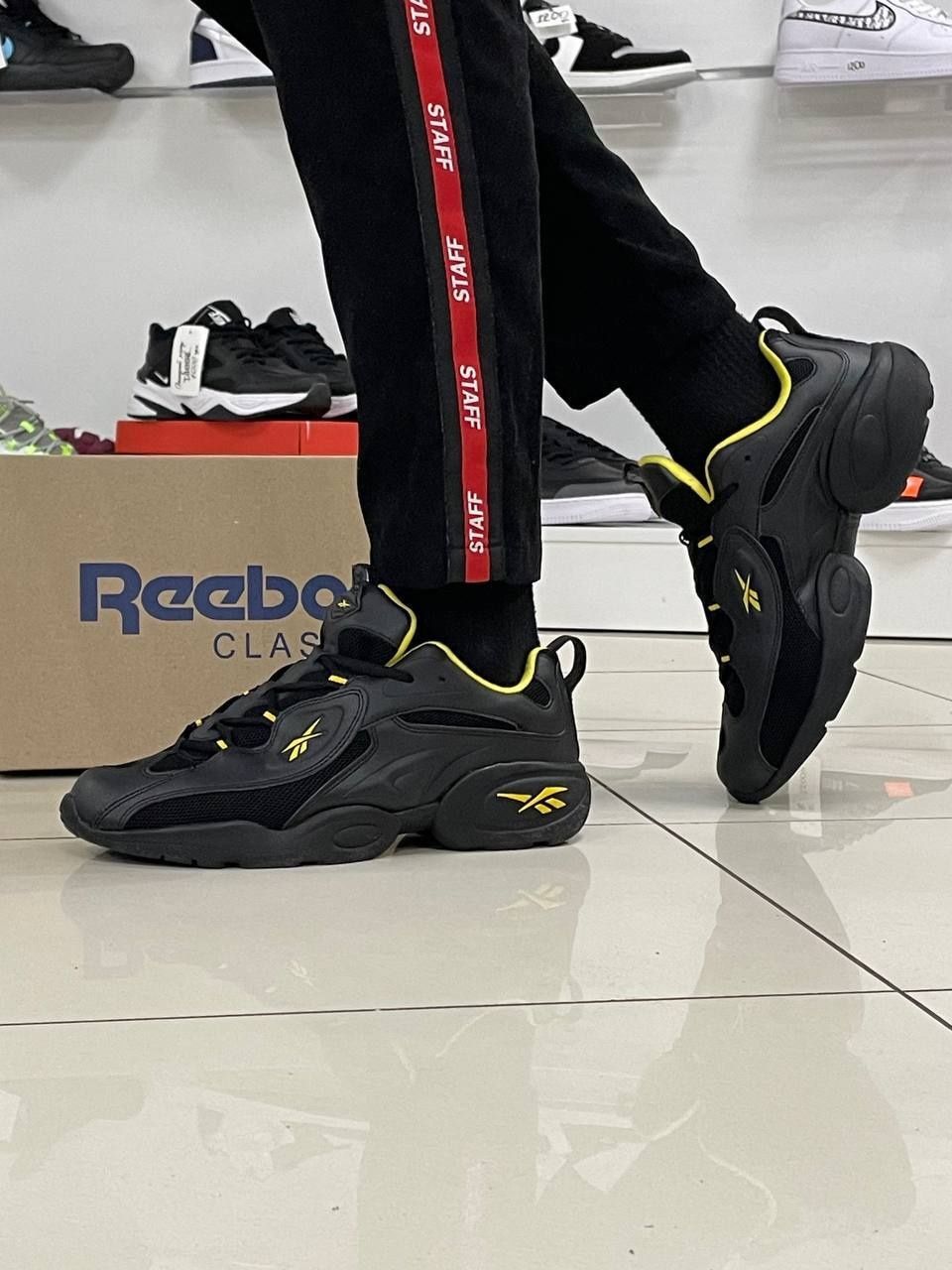 Кросівки Reebok DMX