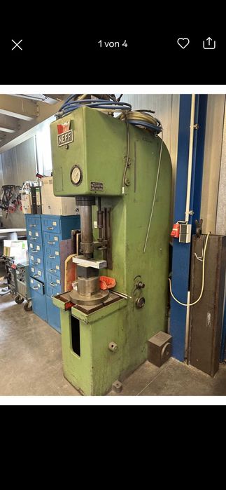 Neff Hydrauliczna prasa automatyczna
