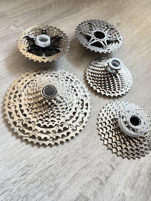 Нові касети Shimano Deore SLX M5100 М6100 HG700-11. 10зв. 11зв. 12зв.