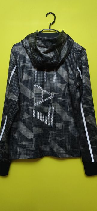 Bluza EA7 czarno zielona  Emporio Armani sportowa z kapturem na suwak