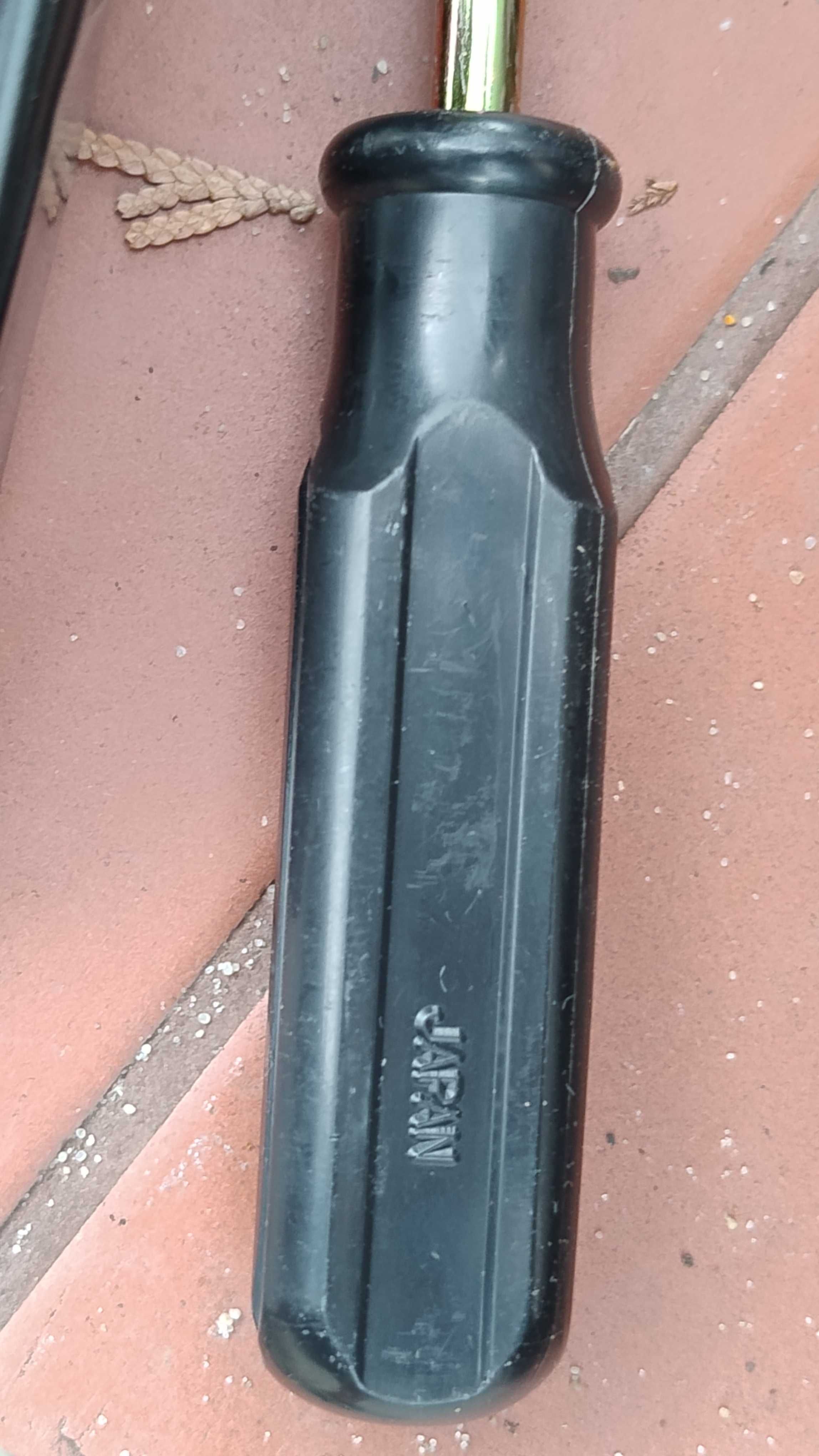 Oryginalny zestaw narzędzi do Toyota Corolla seria E11