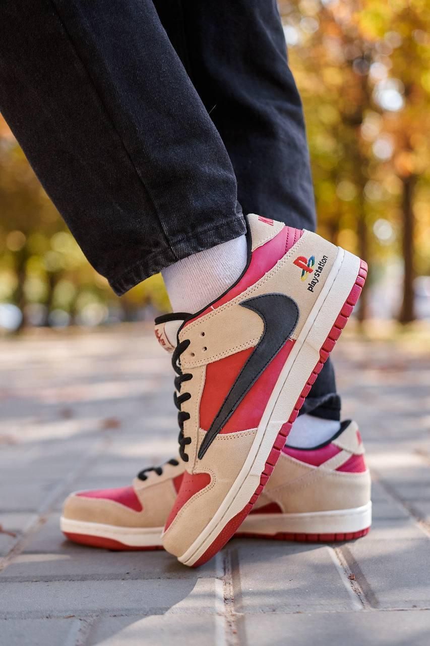 Кроссовки Nike SB Dunk Low x Travis Scott PlayStation Red