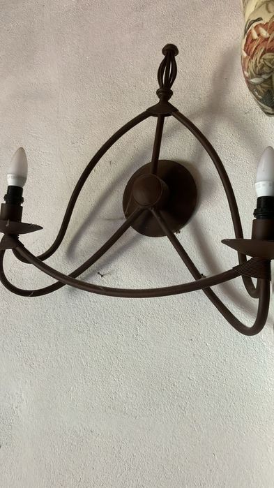 Candeeiro  em ferro fundido