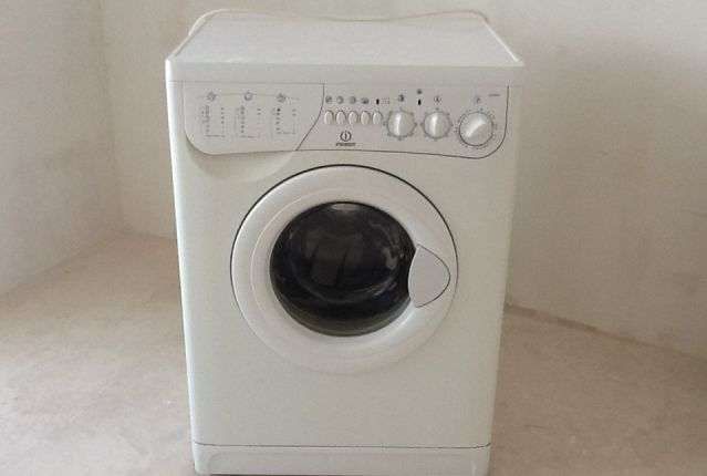 Стиральные машины Indesit W105tx,Indesit WN461 по запчастям