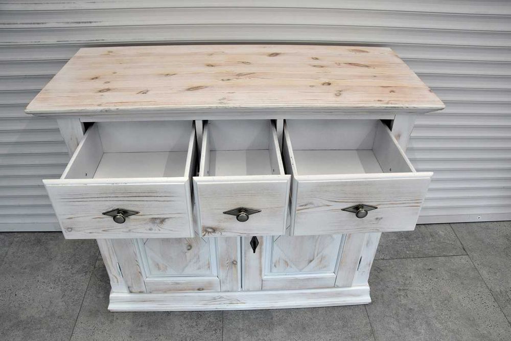 komoda z drewna sosnowego - jak nowa