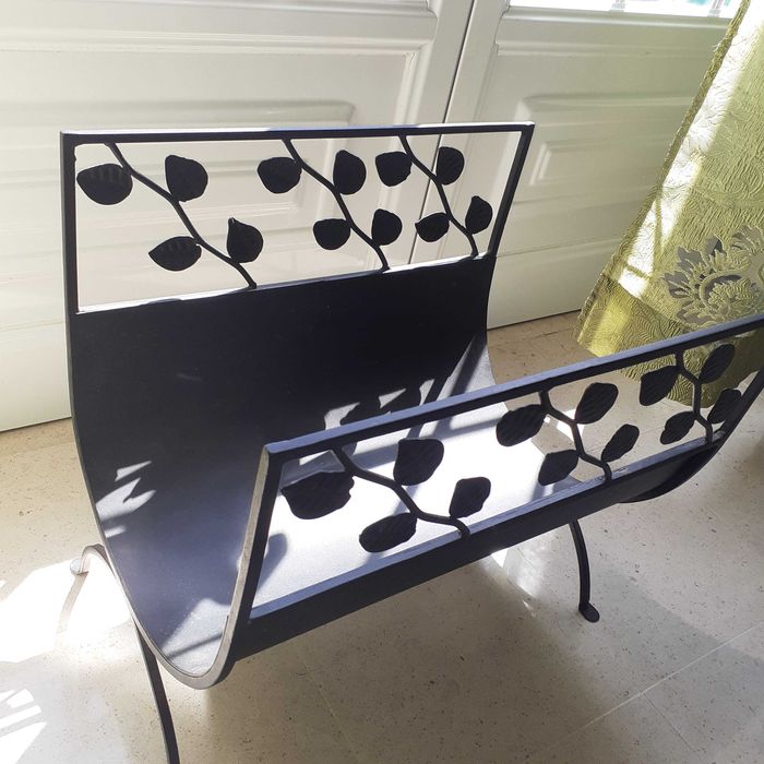 Cesto em  ferro para lenha