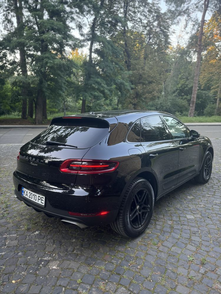 Porsche Macan 2017 2.0 PDK