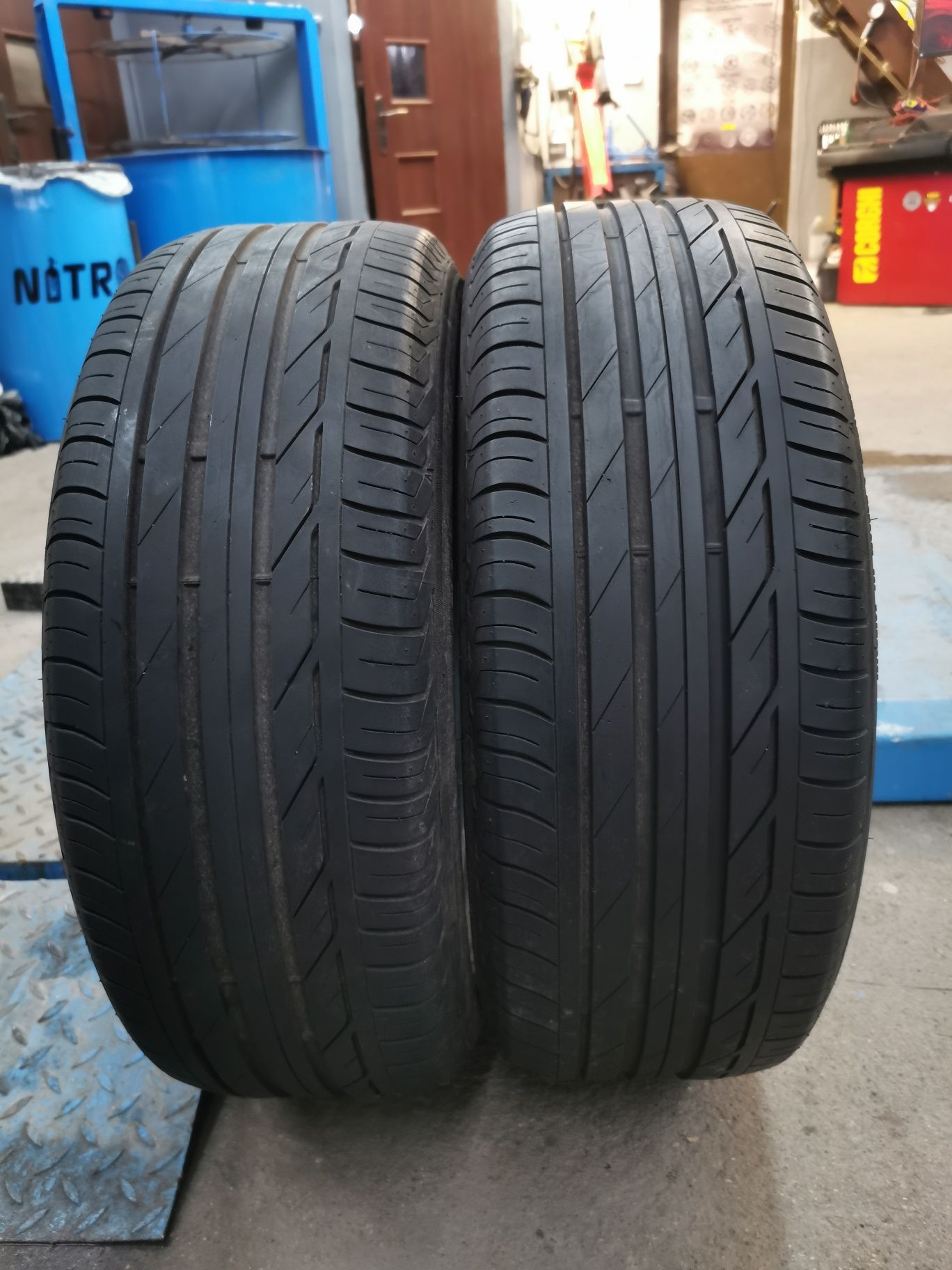 Para opon 225/50R18 95W Bridgestone Turanza T001 z 2016 rok