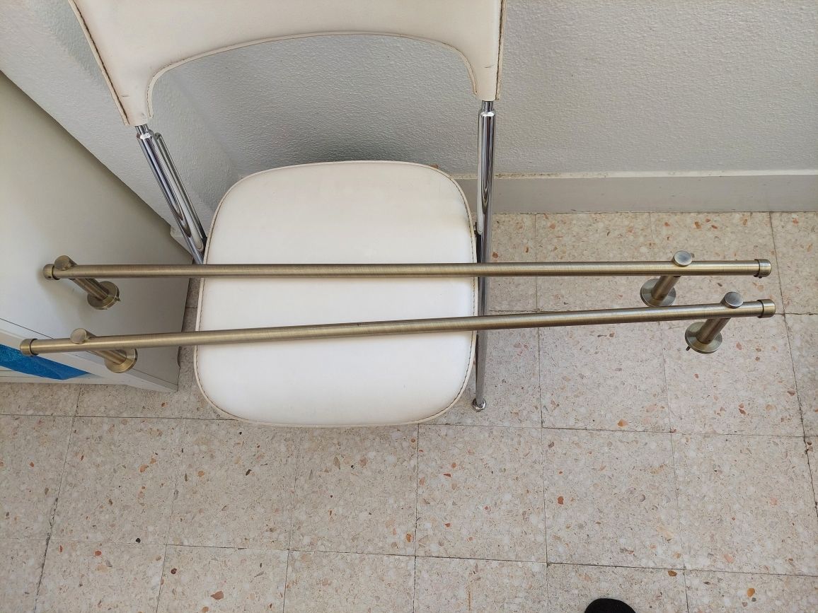 Varões cortinados