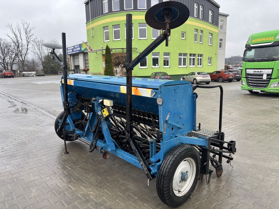 Siewnik zbożowy Rabe Werk Multidrill m300