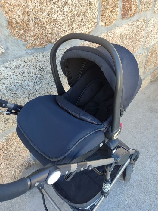 Carrinho de bebê completo