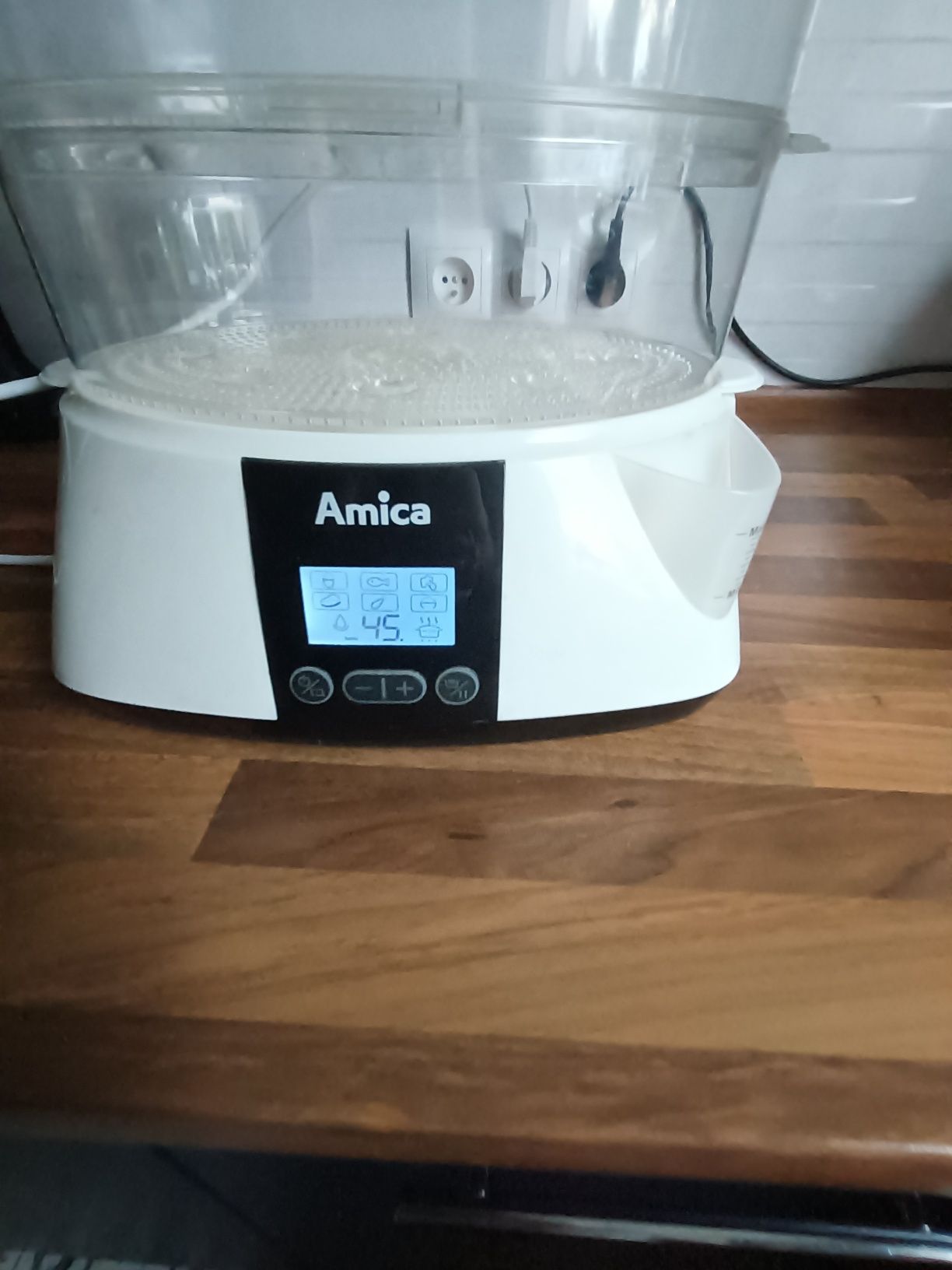 Parowar Amica PT 3012