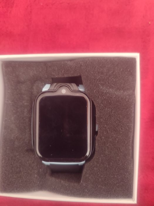 Продам новые смарт часы hoco.