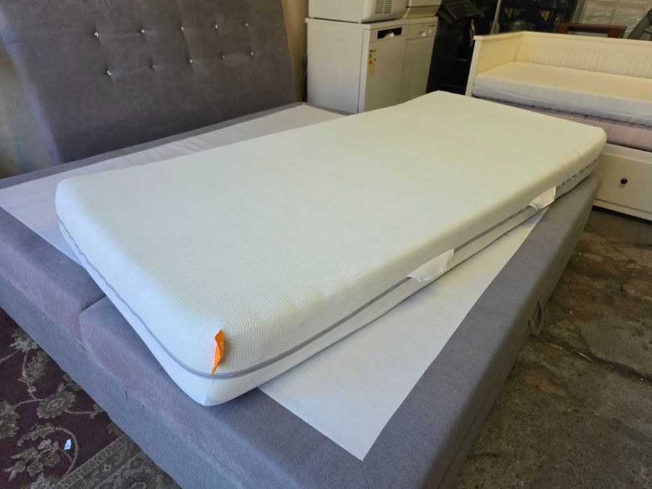 Materac EMMA 90 x 200 w super stanie, 18 cm wysoki, wyprany