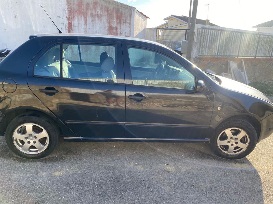 Carro Skoda 1.4 2001