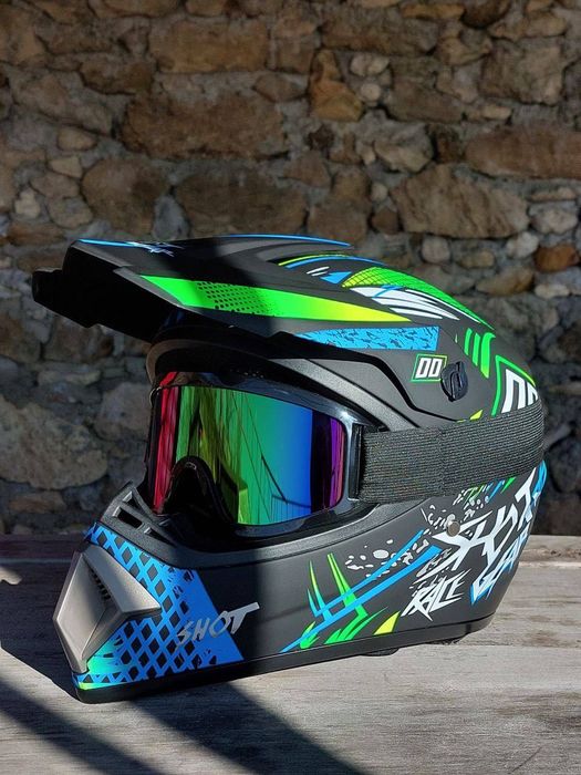 Мотошолом, шлем для мотоцикла, мотоекіп, шолом