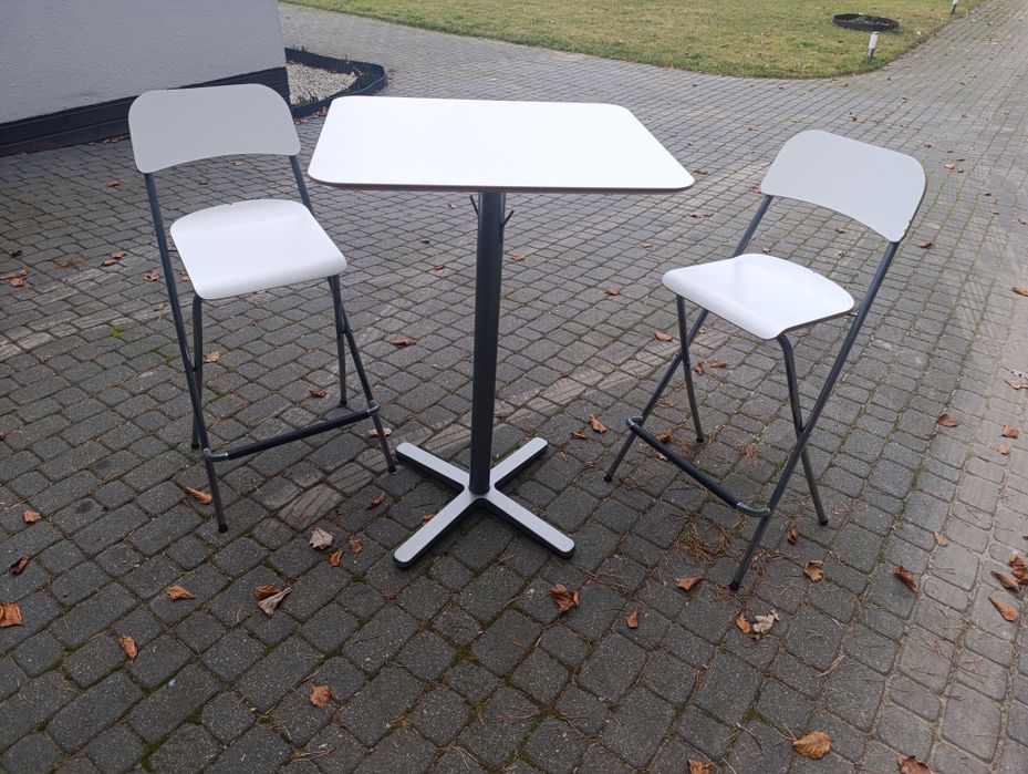 Wysoki stolik + dwa krzesła Ikea