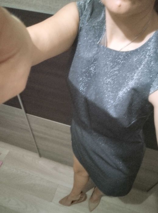 Sylwestrowa sukienka srebrna metaliczna New Year's EVE party dress