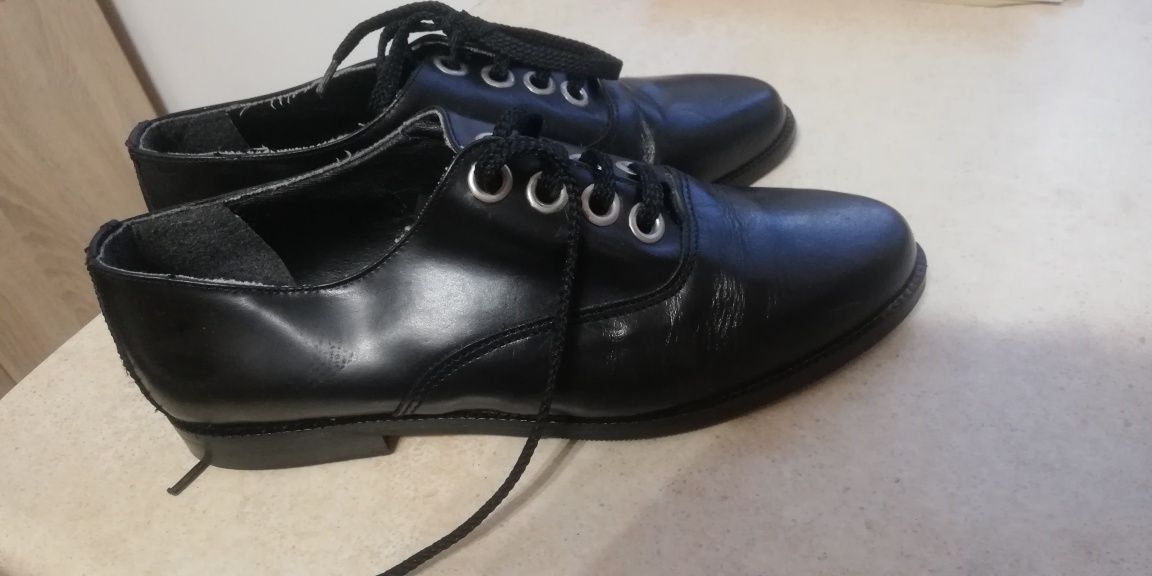 Buty komunijne czarne chłopiece