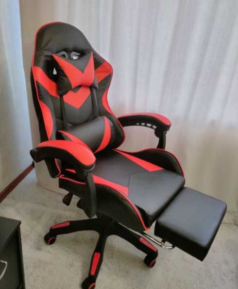 крісло геймерське ігрове для геймерів з підставкою для ніг