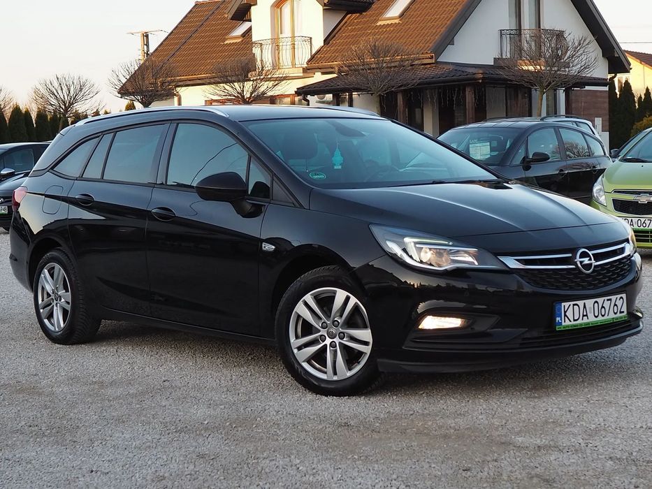 Opel Astra Piękna 1.6 CDTi Niemcy Bezwypadkowa Zarejestrowana Gwarancja bogata