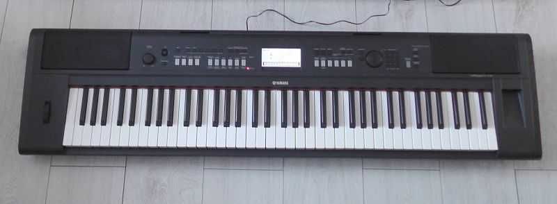 YAMAHA NP-V80 Piaggero 76 klawiszy Graded Soft Touch